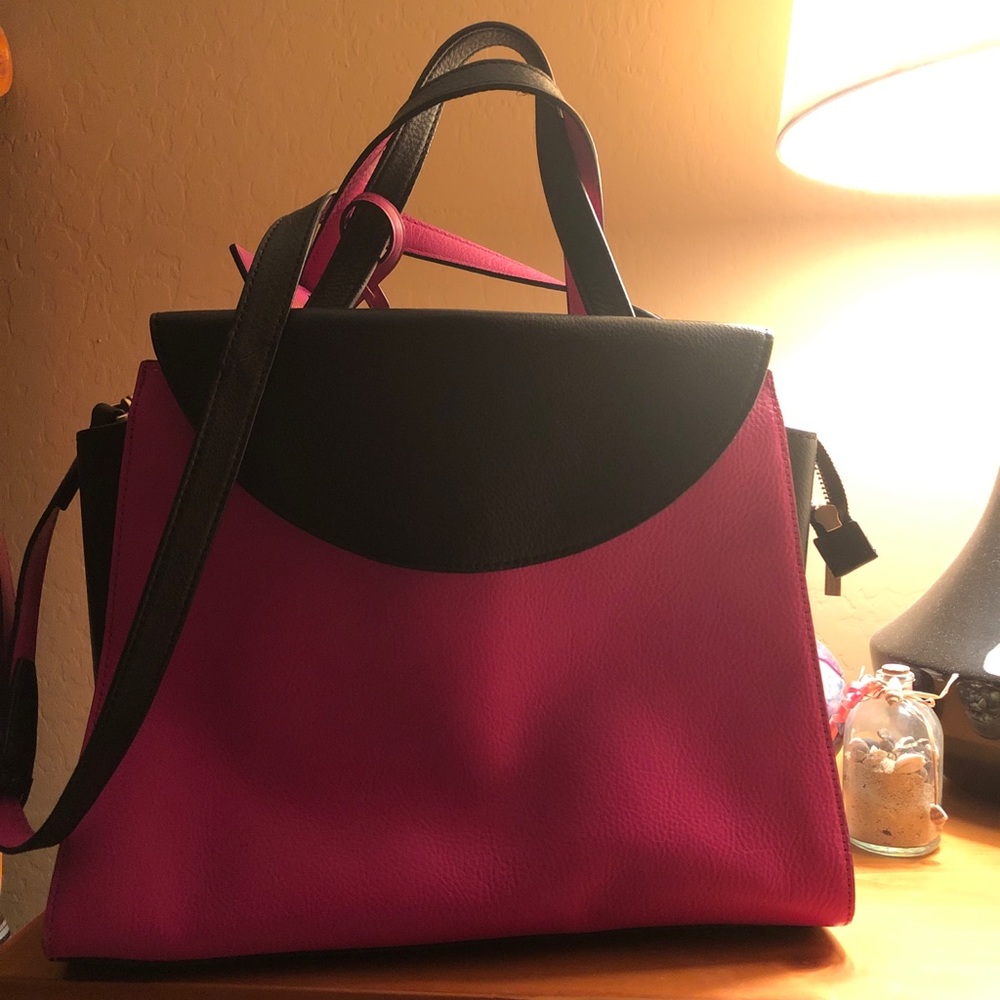 Kate Spade Saturday Bag, gently used.